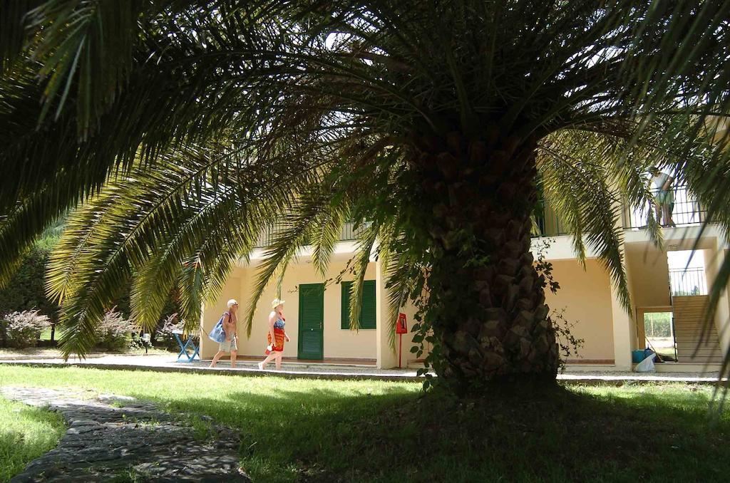 Marina Di Rossano Village Club Bagian luar foto
